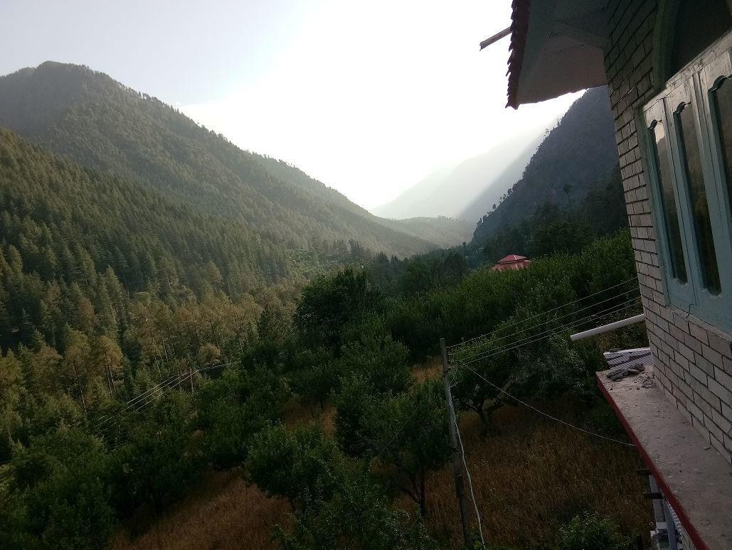 Moksha Hotel Kasol Eksteriør bilde