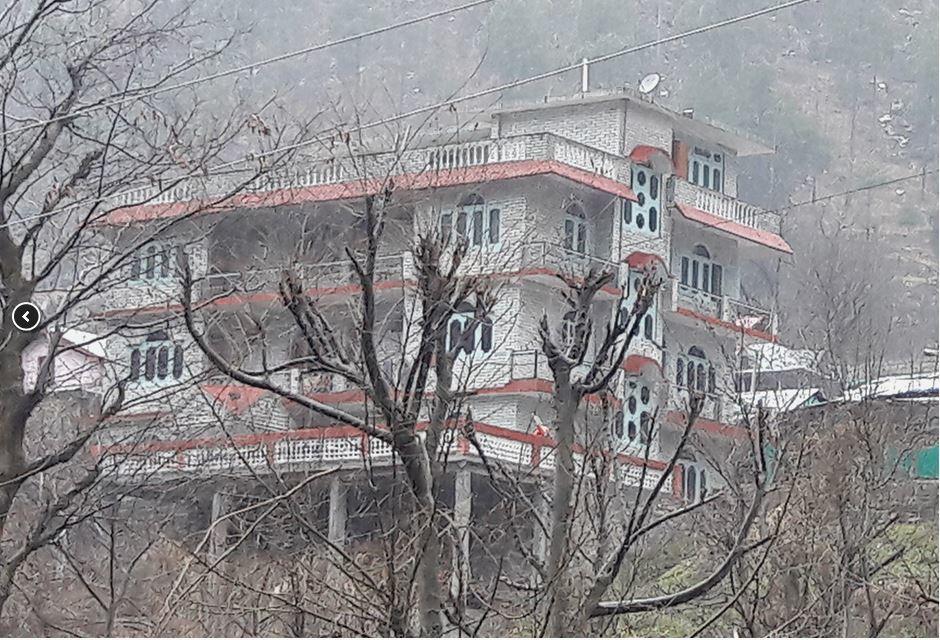 Moksha Hotel Kasol Eksteriør bilde